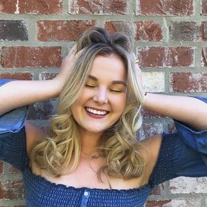 Meet your Posher, Kaelyn